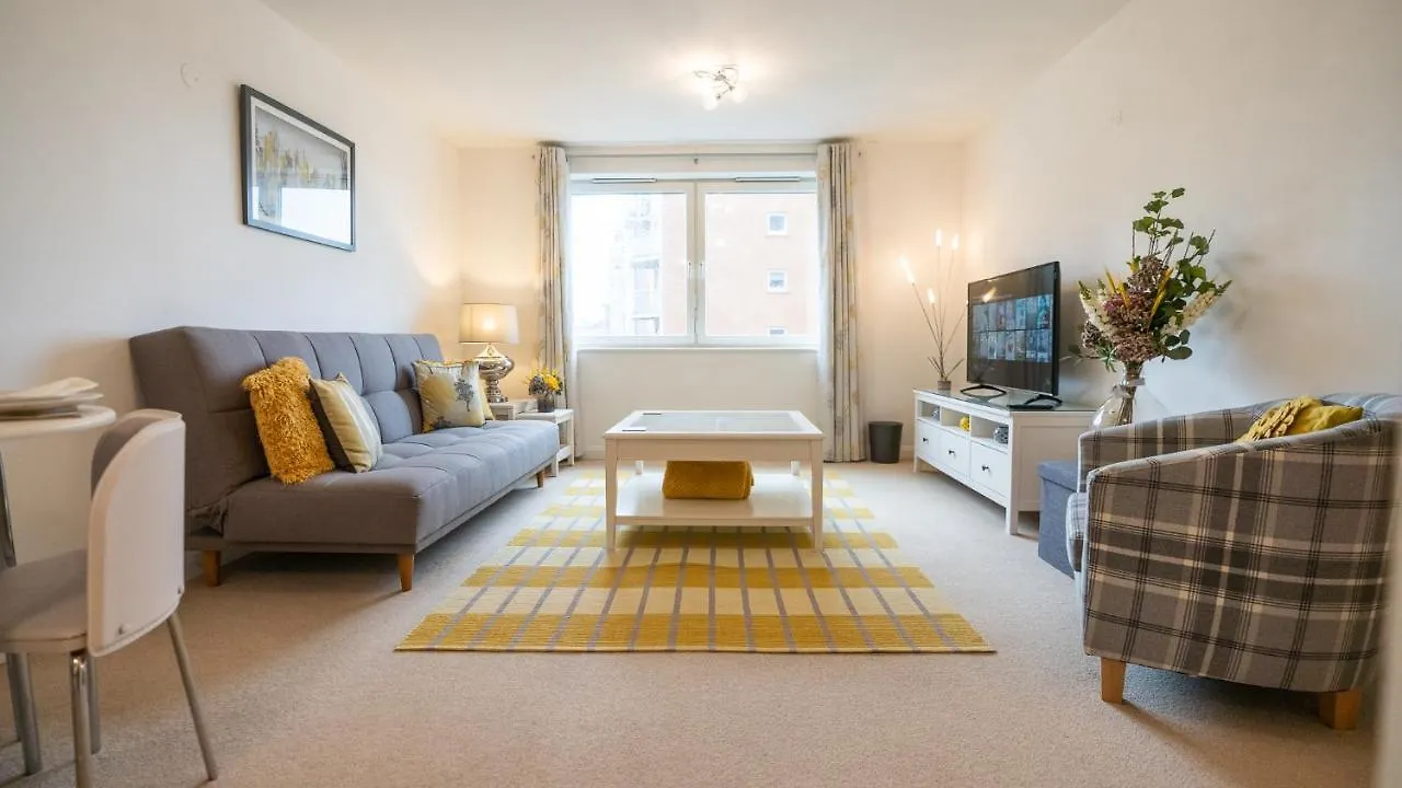 Hansen Court - Stylish Bay Apartment With Parking And River Views Cardiff