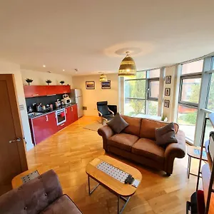 Centre Lifestyle!! Cardiff