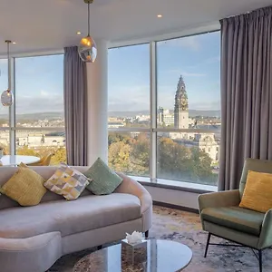 Отель Hilton, Кардифф