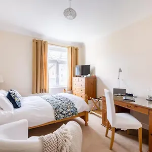 With Private Bath In Pontcanna Cardiff