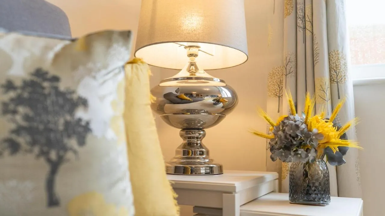 Hansen Court - Stylish Bay Apartment With Parking And River Views Cardiff Reino Unido