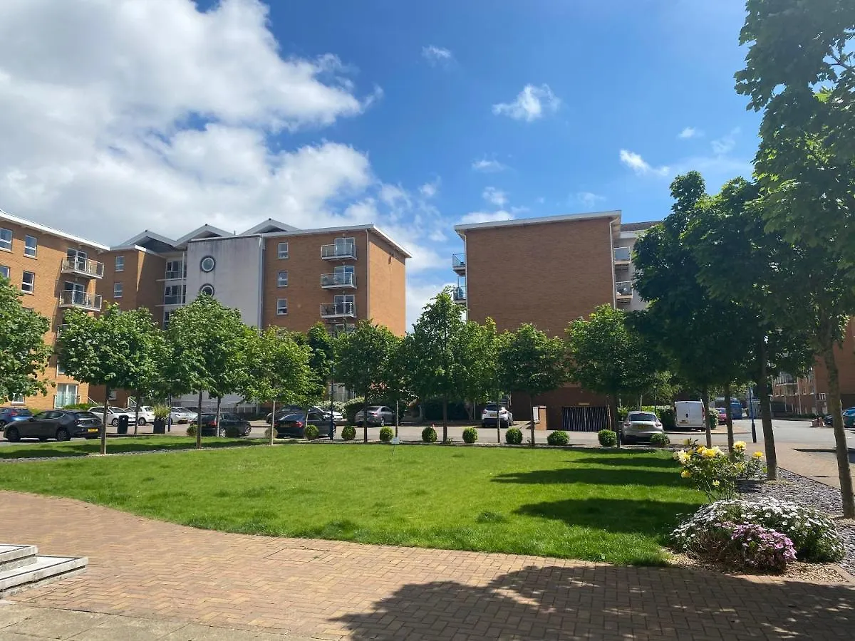 Hansen Court - Stylish Bay Apartment With Parking And River Views Cardiff 0*,  United Kingdom